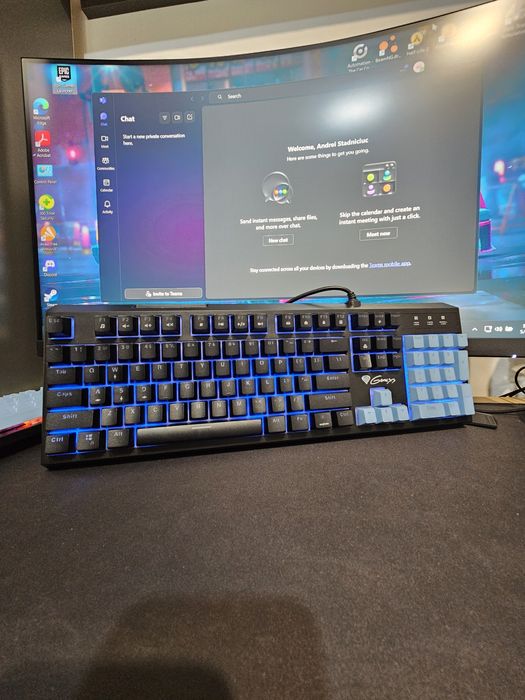 Vând tastatura Genesis Thor210