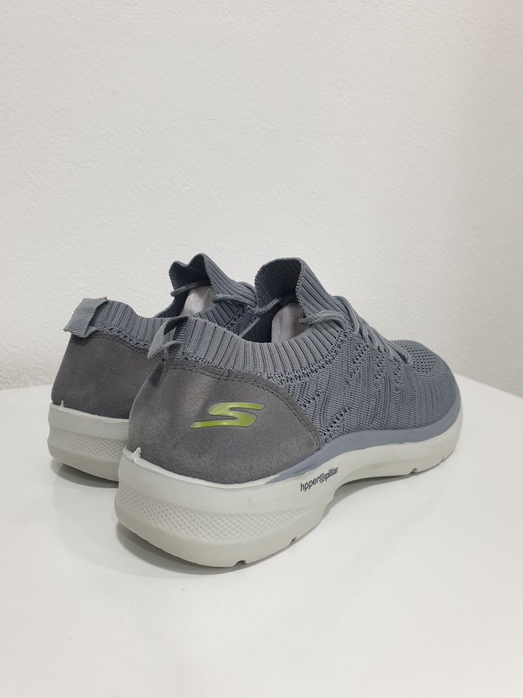 Кроссовки  Skechers сеточные