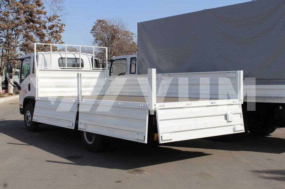 Бортовой фургон FAW Tiger V 4х2 объем кузова 11,2 куб