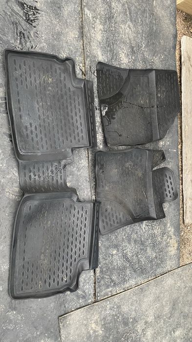 Коврики ,,,продам продам