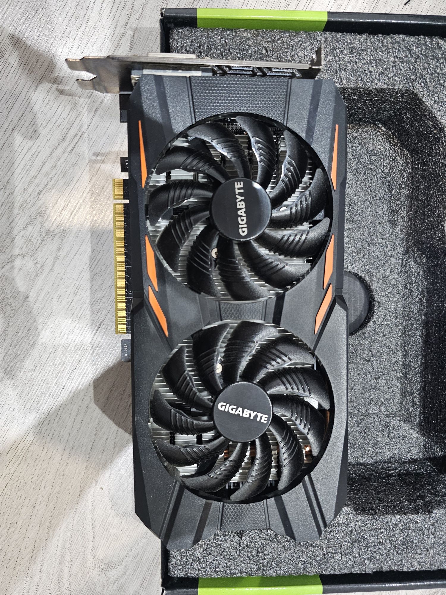 Видеокарта Nvidia GTX1050 2G Windforce OC