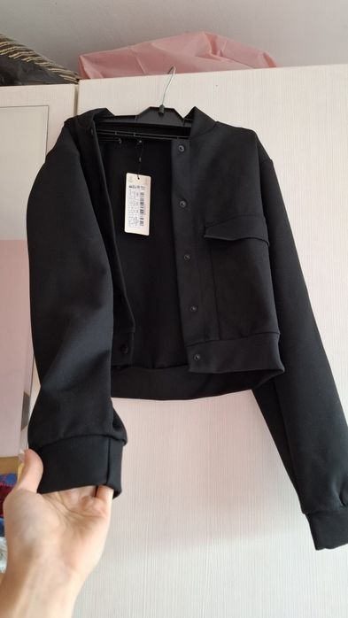 Черно късо сакенце