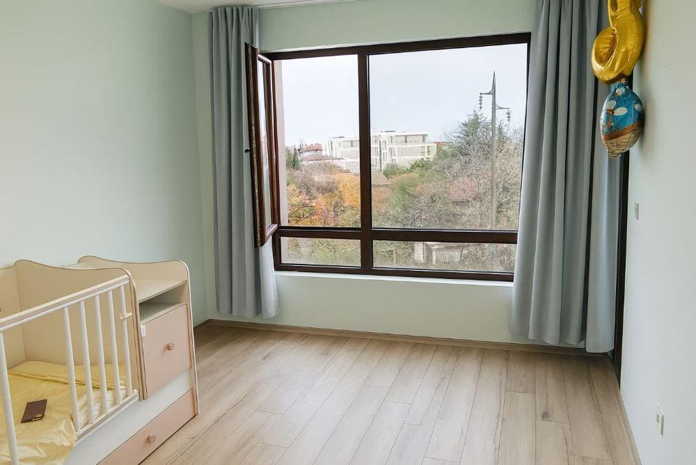 Дава се под наем Тристаен апартамент в Варна, Бриз - 91 кв.м за 575 € - Снимка #3