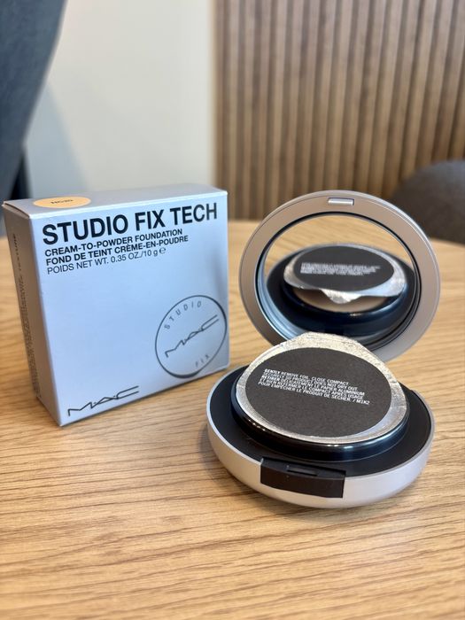 Фон дьо тен марка MAC