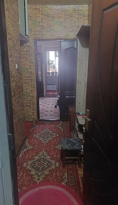 Квартира на Башлык 1/1/5 общ пл 39м ,балкон 2*3