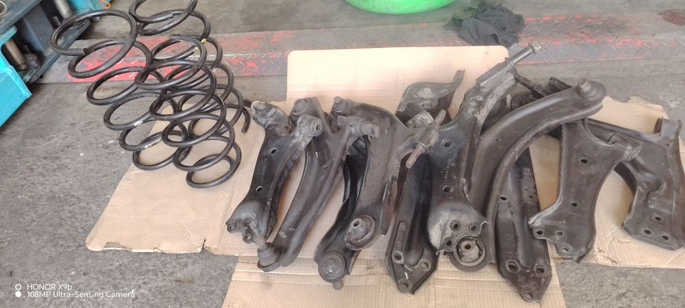 Запчасти Б/у в отличном состоянии