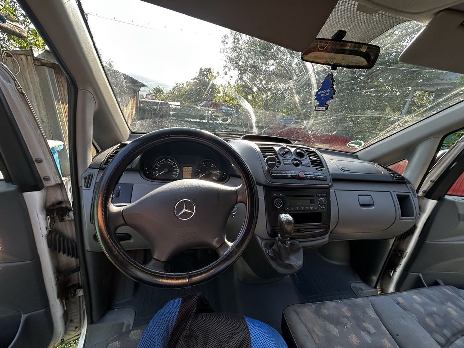 Mercedes Vito 109