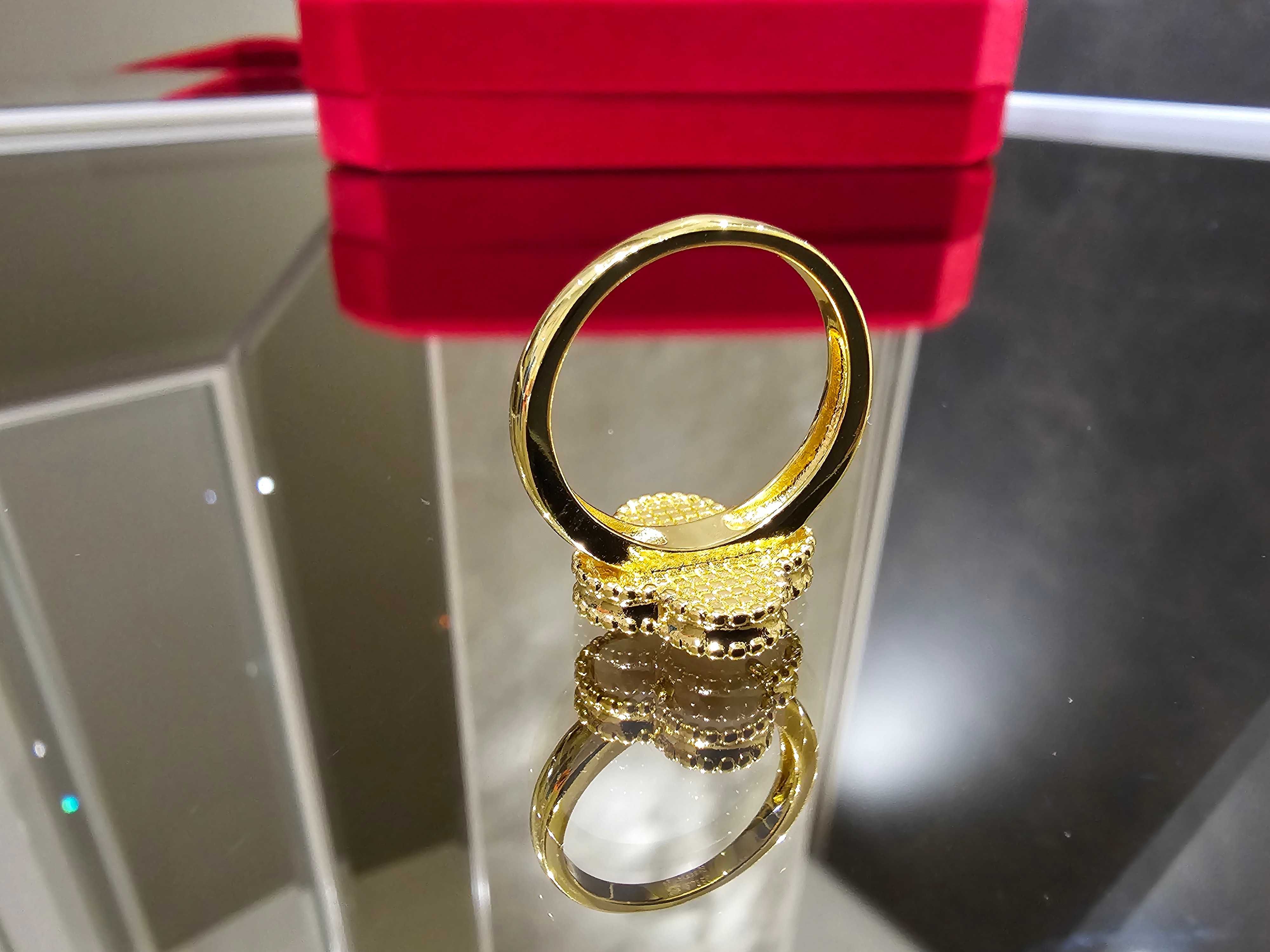 Van Cleef & Arpels VCA Mother Gold Alhambra Clover Дамски Пръстен