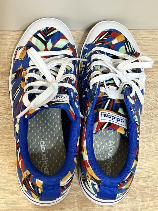 Дамски цветни кецове Adidas