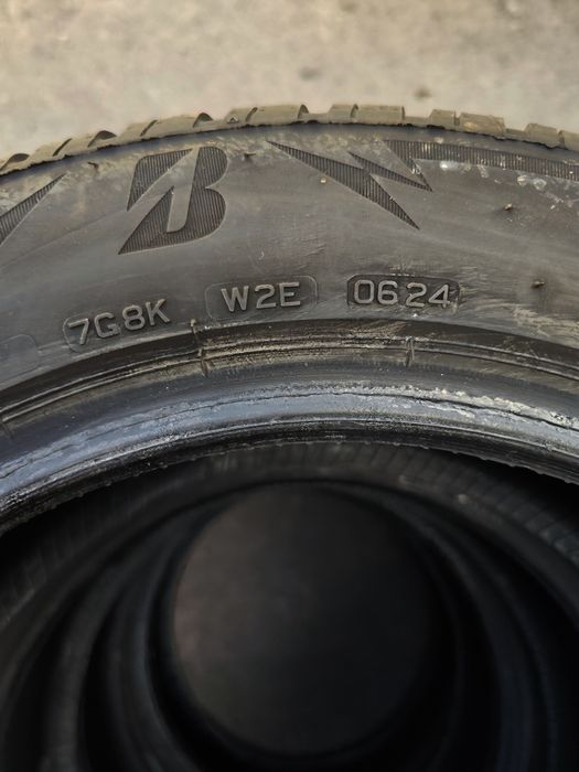 Зимни 205 55 16 Bridgestone Blizzak 005