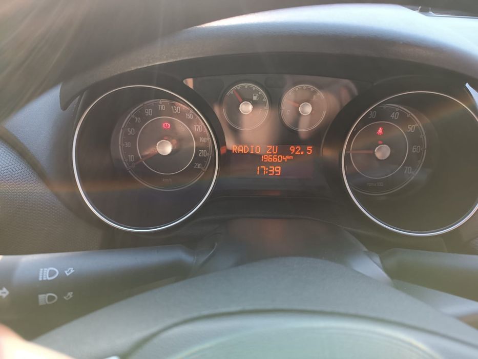 Vând fiat punto 2013