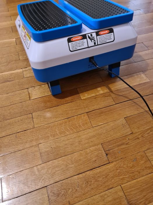 Уред за раздвижване на краката