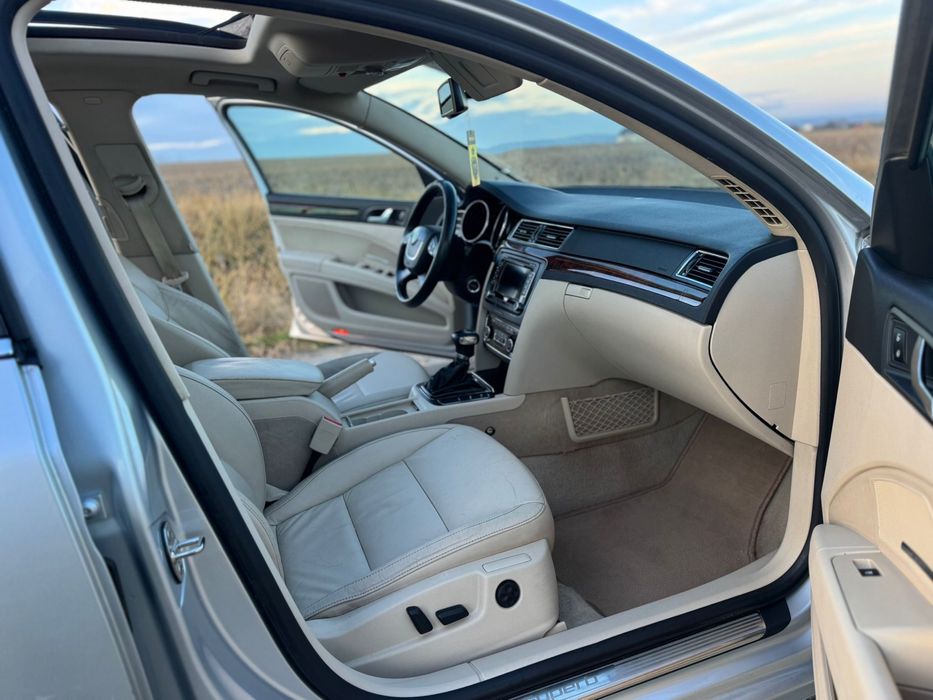 Skoda SUPERB 2.0TDI  170CP  DSG  2012