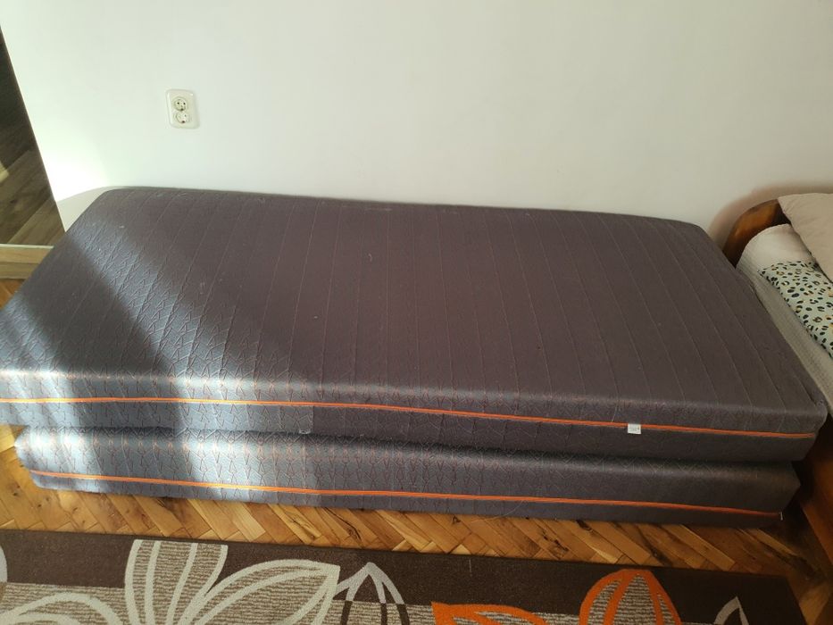 Продавам 2бр матраци 90/200/21