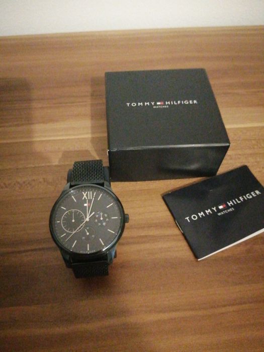 Ceas TOMMY hilfiger.