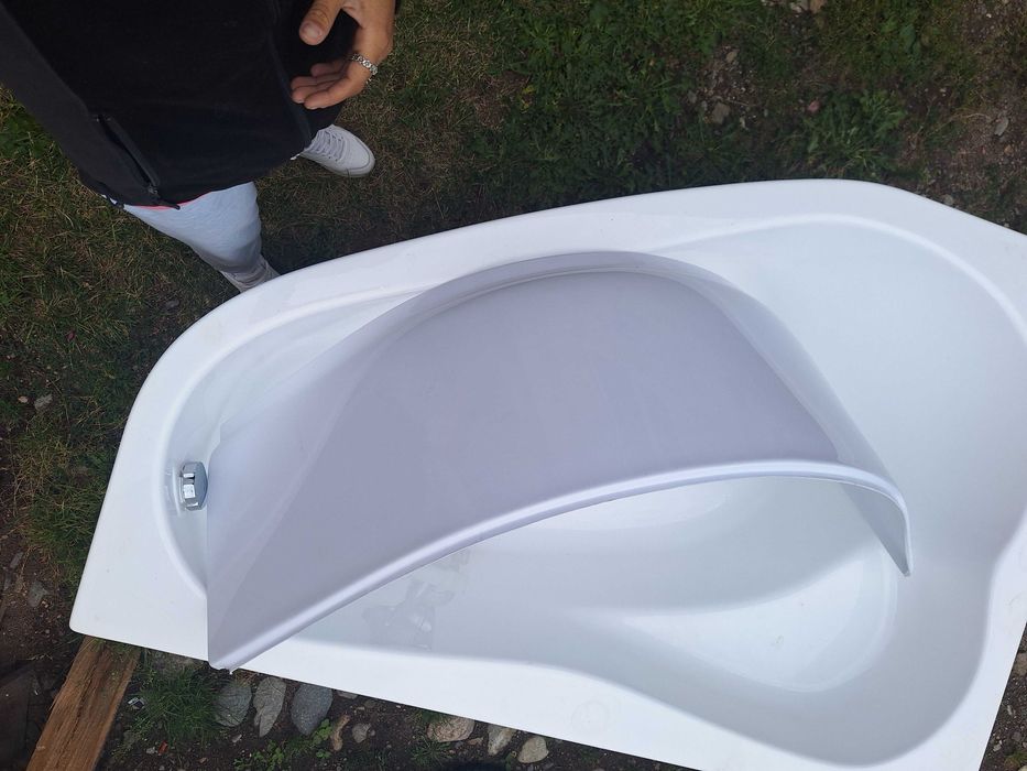 Cada pe colt dimensiuni 150/150