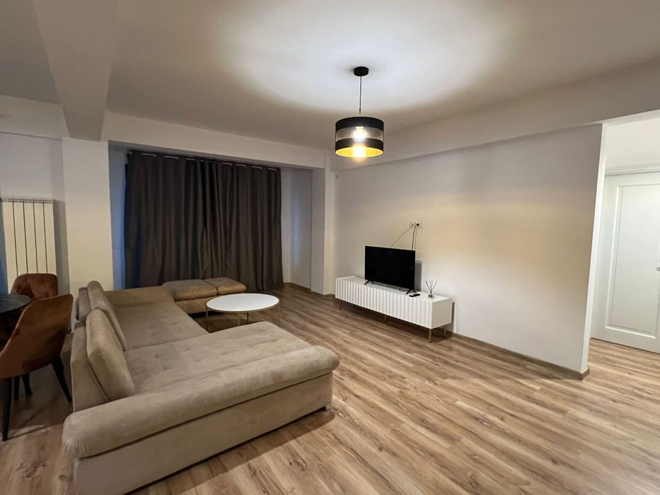 Ofer spre inchiriere apartament spatios