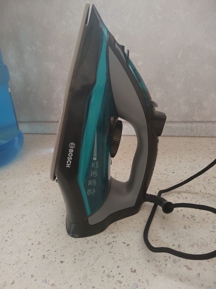 Продам утюг BOSCH новый