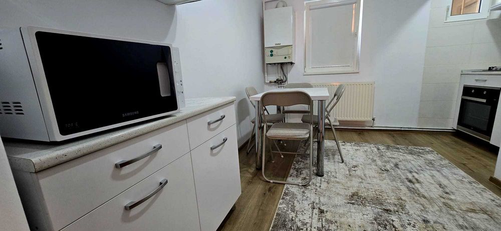 Proprietar, închiriez apartament Târgoviște strada Vlad Tepes Micro 11