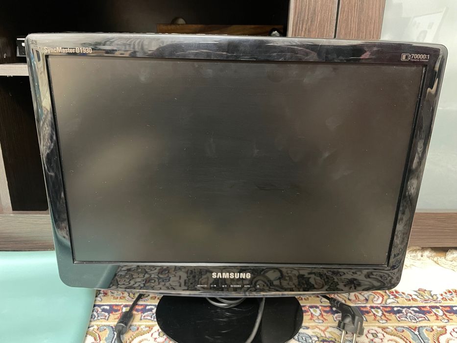 Монитор Samsung SyncMaster B1930