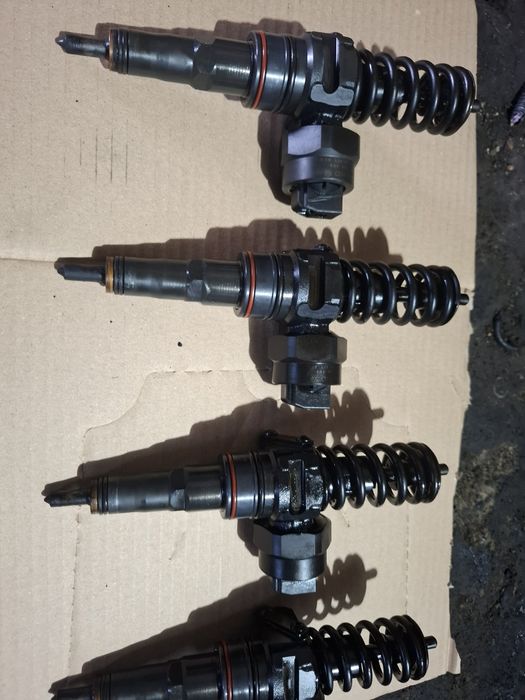 Set injectoare Wolswagen Bora 1.9 AJM 116 CP Cod 038 130 073 F