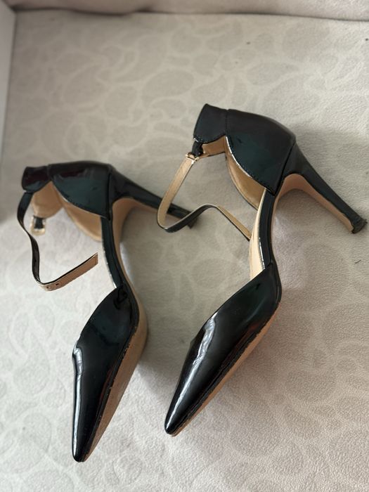 Дамски обувки на ток