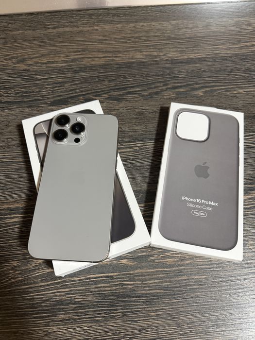 iPhone 16 pro max natural titanium 256gb  impecabil
