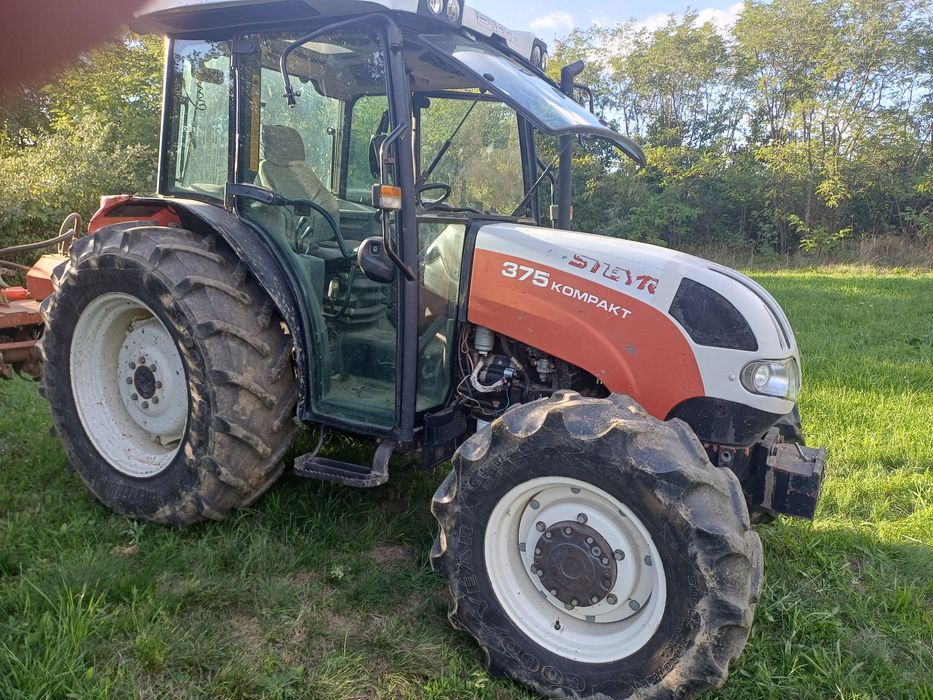 Tractor Steyr 375 kompakt