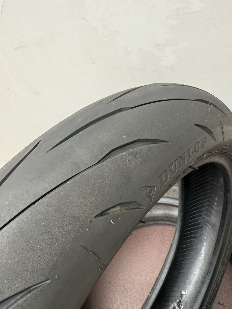 120/70/17 dunlop dot 2024