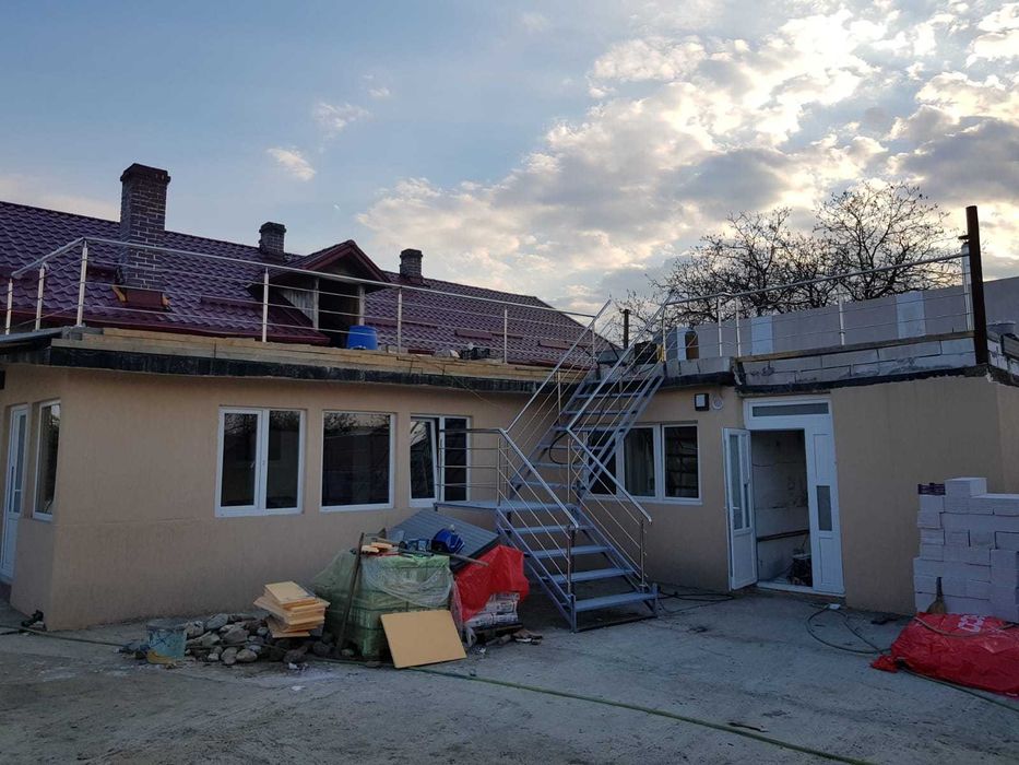 Porti din fier forjat,Balustrade inox sau inox cu sticla ,sau lemn