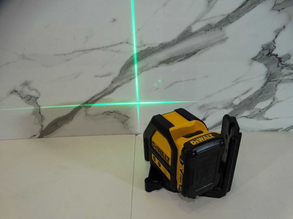 DeWALT DCE 088G - Зелен лазер