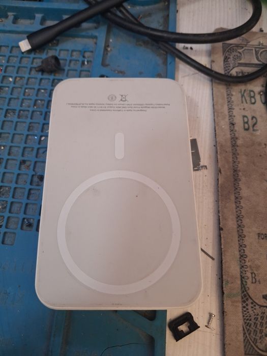 Беспроводная зарядка apple