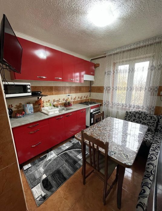 Inchiriez apartament 2 camere