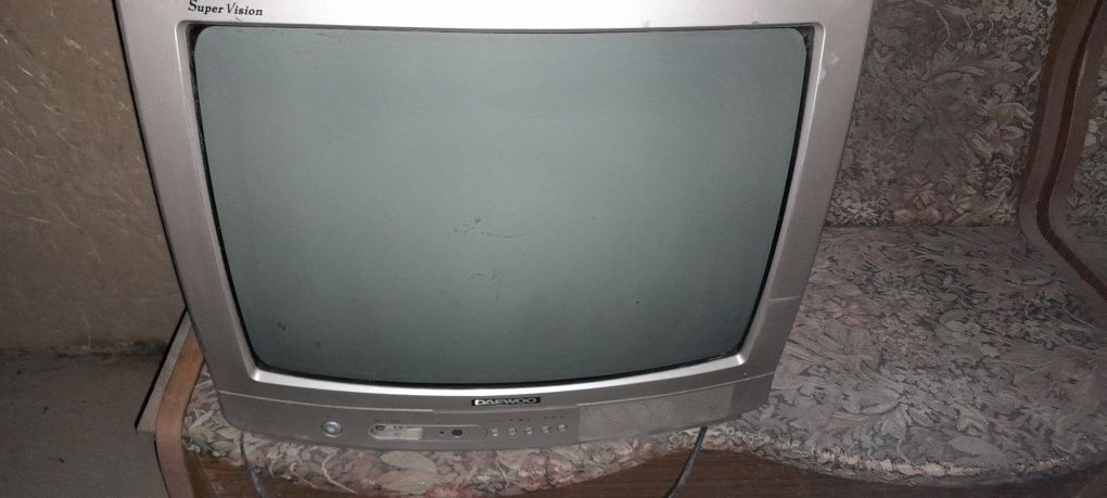 Телевизор цветной