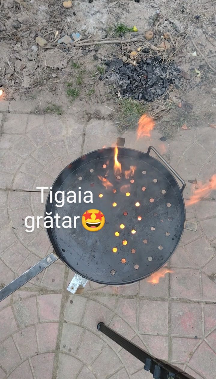 Grătarul ultra-rapid. Pachet mini-soba rachetă cu tigaia-grătar.
