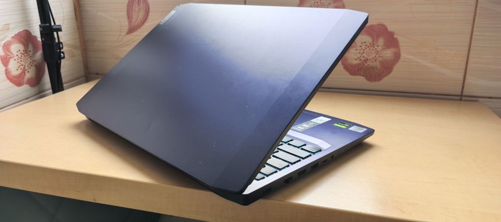 Laptop Lenovo Gaming 3_i5-10300H_24GB DDR4_GTX 1650 4GB_SSD 512GB_BLUE