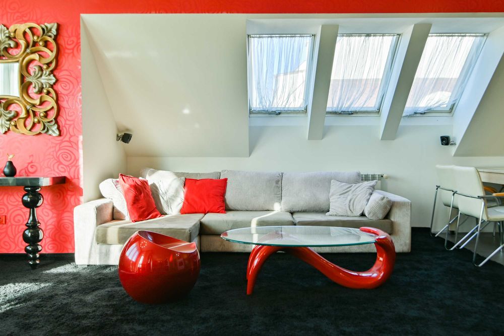 Продава се Едностаен апартамент в София, Студентски град - 75 кв.м за 2120 €/кв.м - Снимка #1