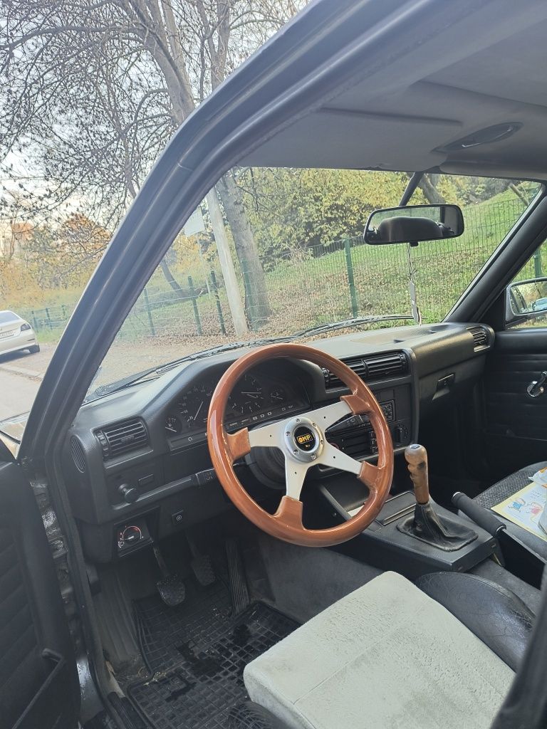 Продавам е30 m50b23 324д в момента е с м50 ванос строук на 2,3 ms41
