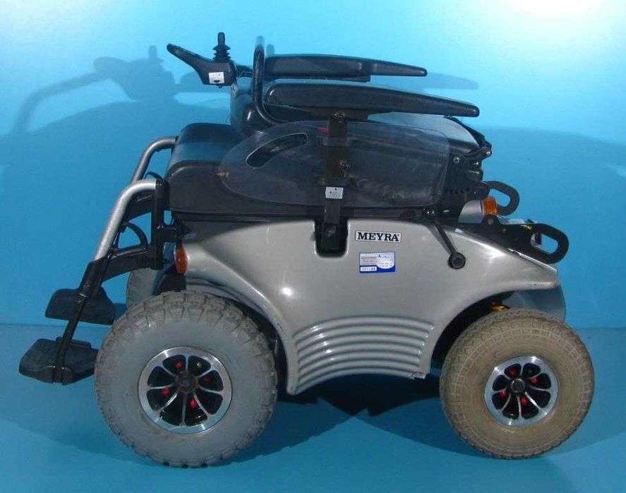 Carucior electric Meyra Optimus 2 R-NET - 12 km/h - garantie 12 luni