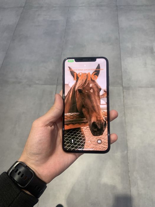 Айфон XS Max.