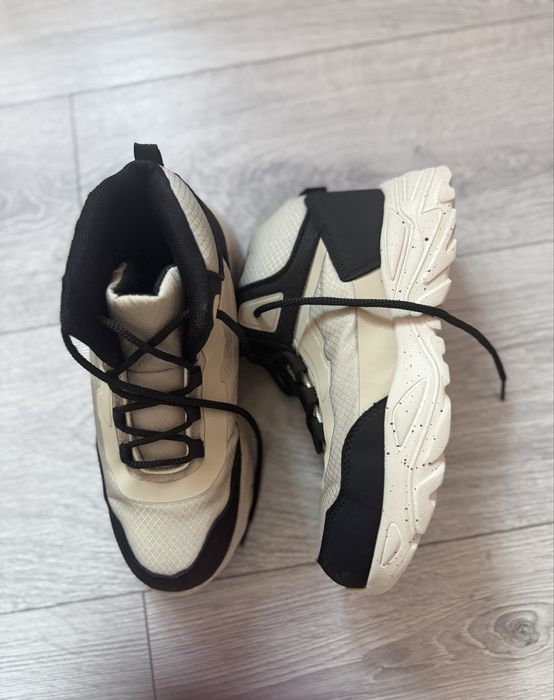 Спортни боти Reserved 36 номер