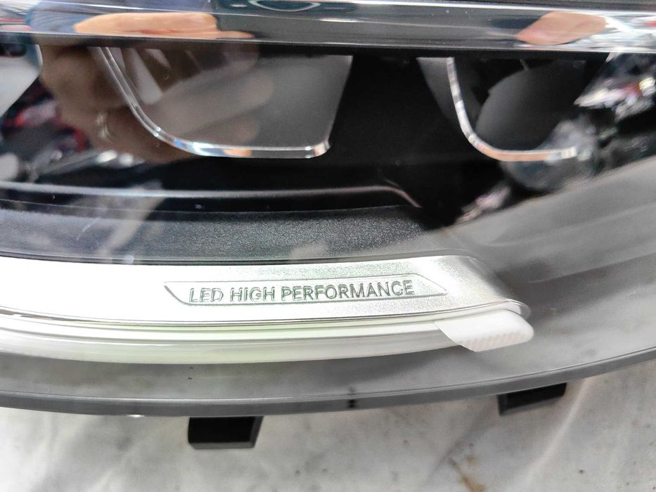 Оригинален фар Мерцедес ГЛЦ  Mercedes 253 GLC Led Feis