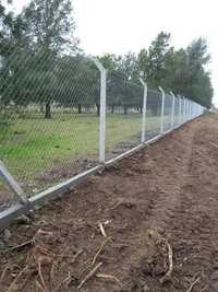 Gard plasă bordurată