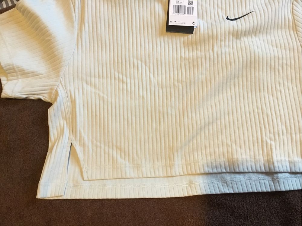 Дамска къса блуза Nike S