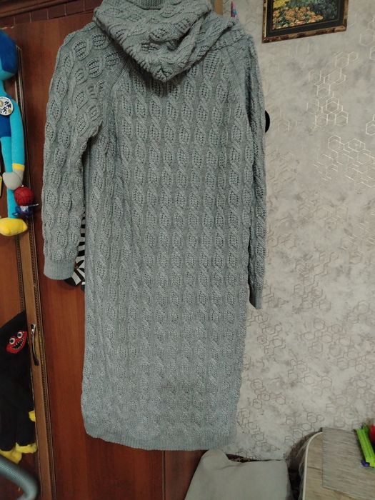 Продаю женский кардиган вязонный