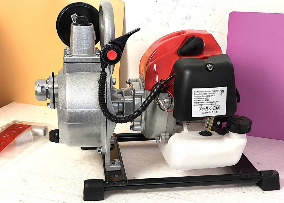 Motopompa Apa 1” Motor 2T Puternica si Compacta