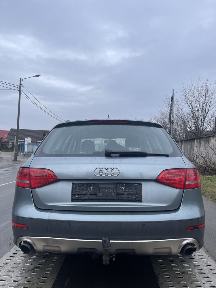 Haion cu luneta Audi A4 B8 avant/allroad