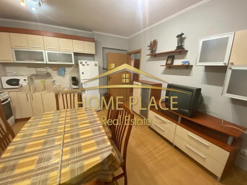 Дава се под наем Тристаен апартамент в Варна, Лятно кино Тракия - 90 кв.м за 489.6 € - Снимка #2