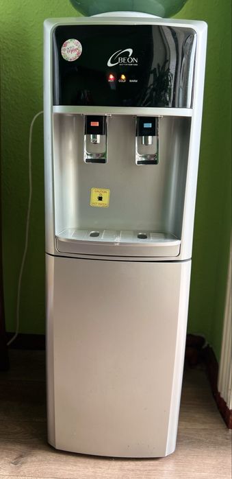 Кулер для воды б/у