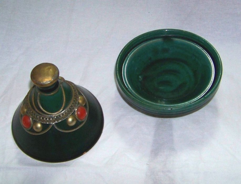 Vand bomboniera vintage din ceramica, verde cu auriu